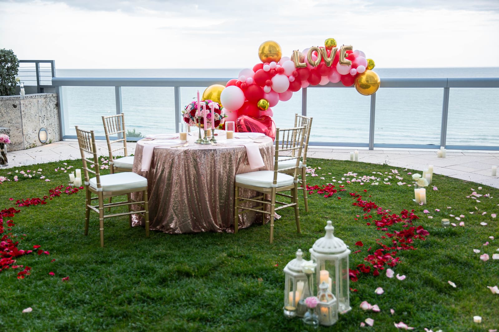Rooftop dinner Van Gogh, proposal setup by Cloud Nine