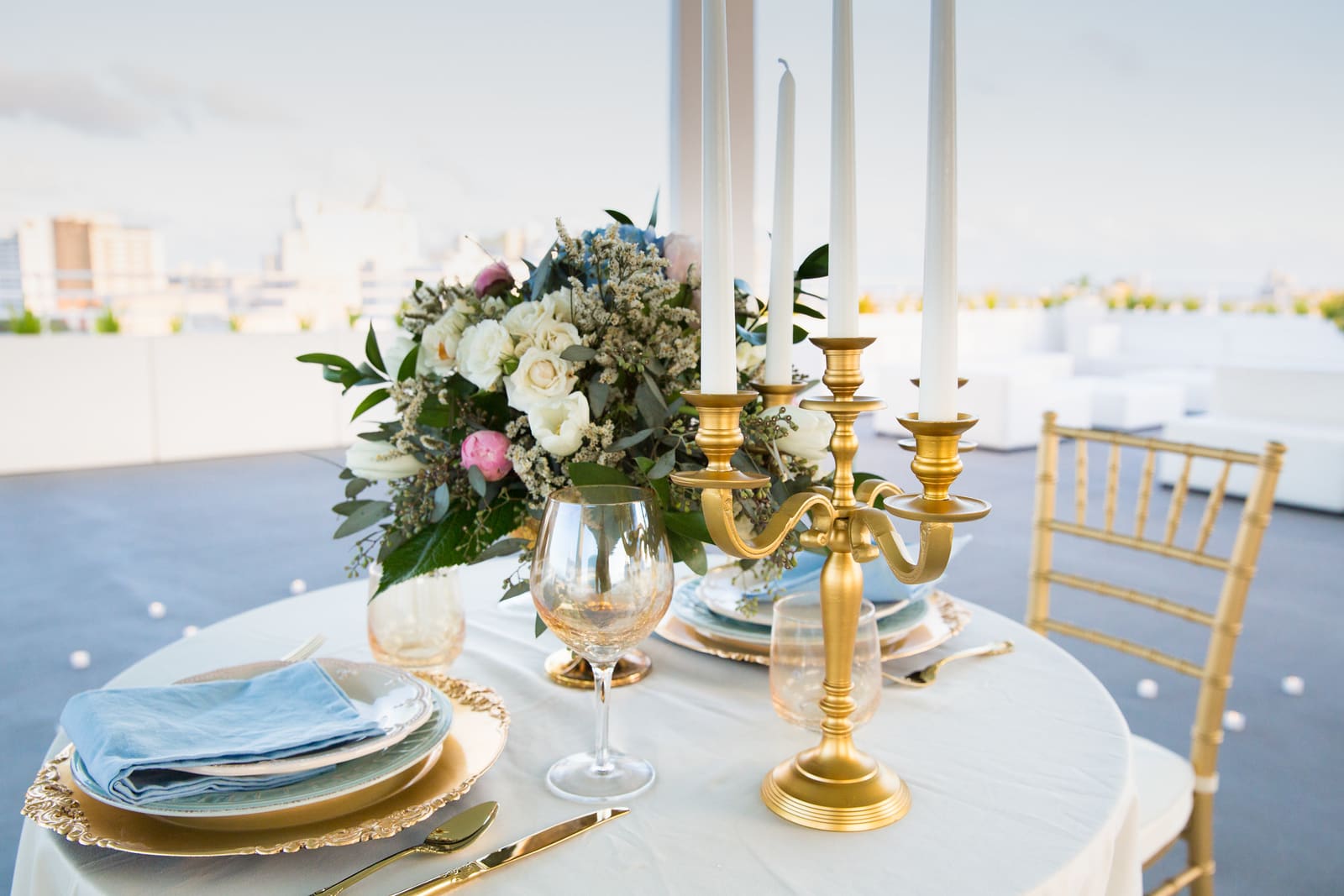 Rooftop dinner Van Gogh, proposal setup by Cloud Nine