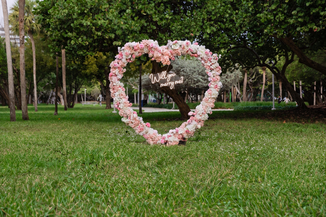 6 Ft Heart Shaped Arch + A Neon Sign Rental Only